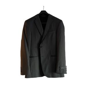 Vera Wang Suit